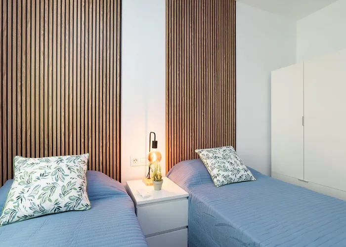 Home2book Vibrant & Trendy Cruz Center