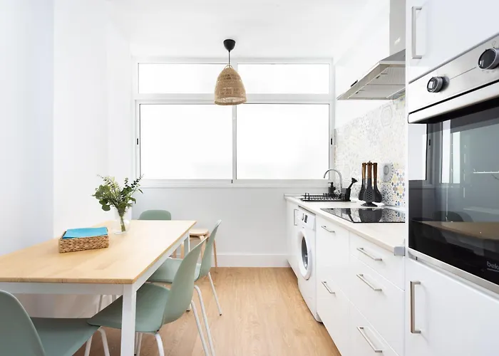 Home2book Vibrant & Trendy Cruz Center Apartman