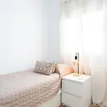 Home2book Vibrant & Trendy Cruz Center Apartment *